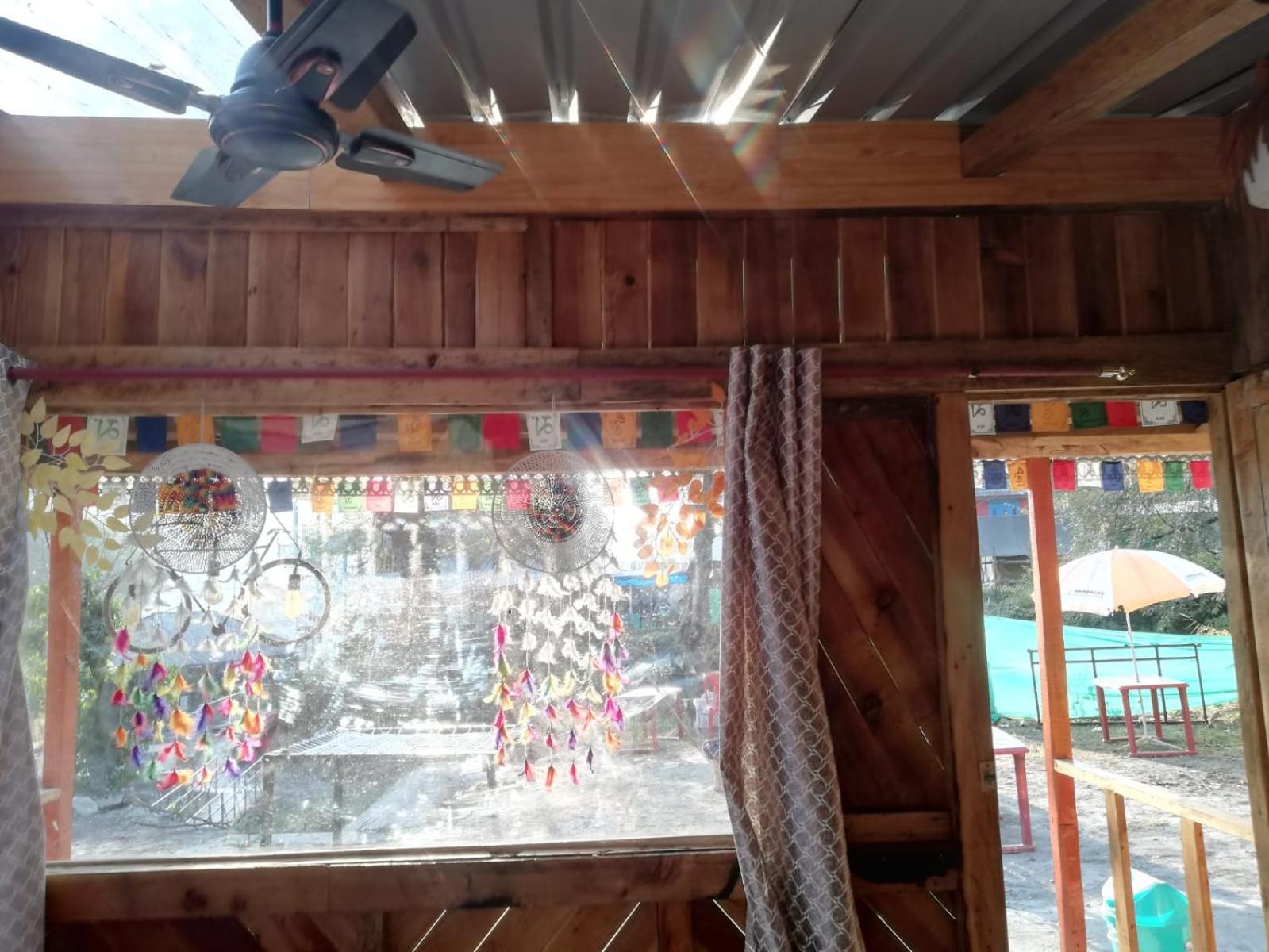 Shanti People Huts & Camp Kasol Værelse billede