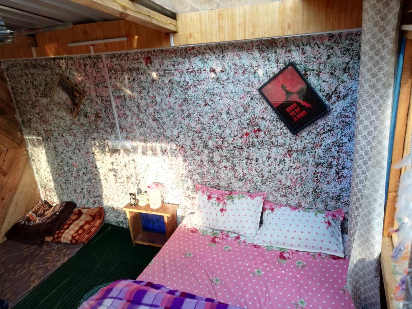 Shanti People Huts & Camp Kasol Værelse billede