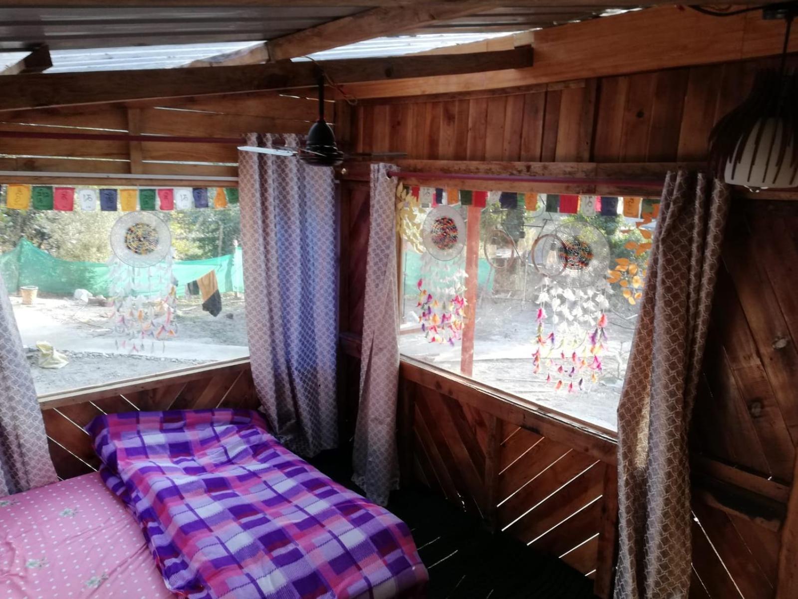 Shanti People Huts & Camp Kasol Værelse billede